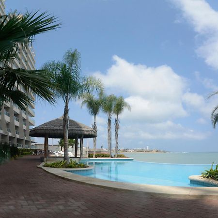 Lindo Departamento Al Pie De Playa Edificio Torre Oceanica Apartman Salinas Kültér fotó