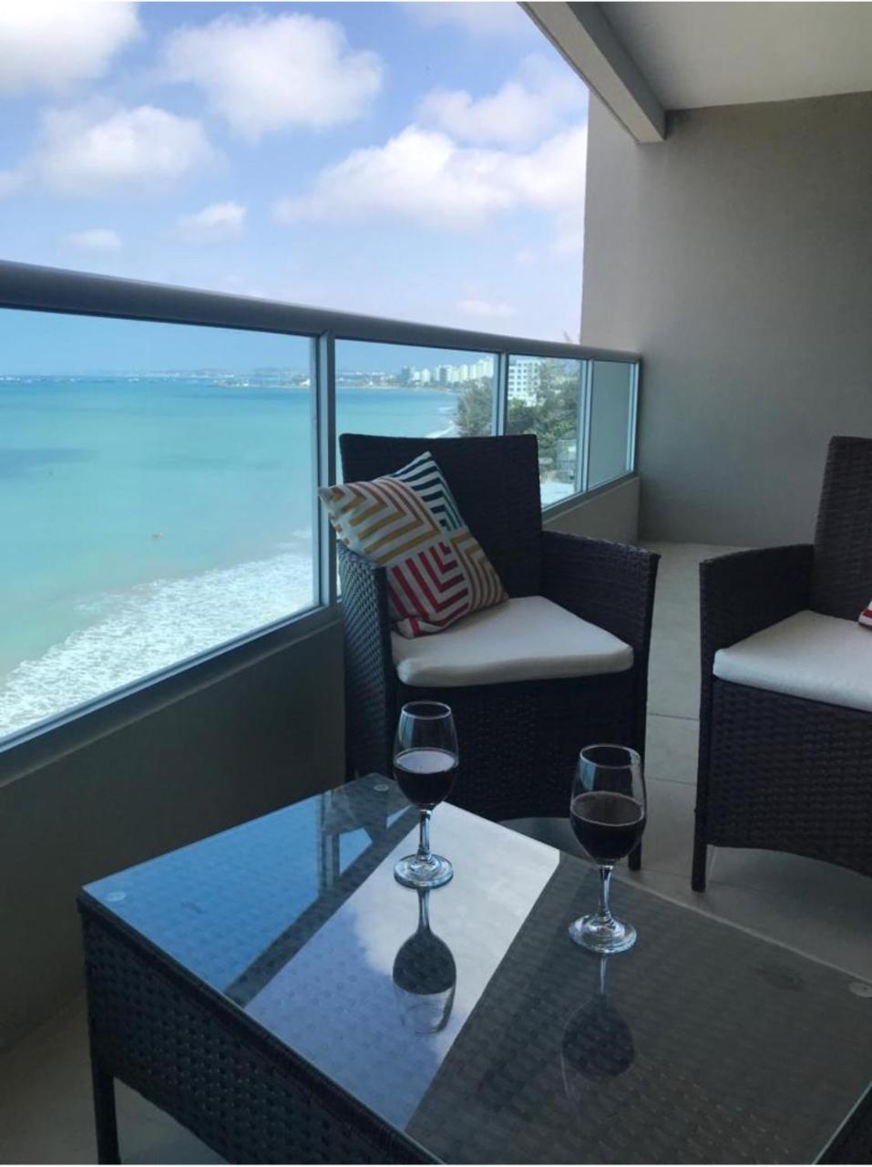 Lindo Departamento Al Pie De Playa Edificio Torre Oceanica Apartman Salinas Kültér fotó