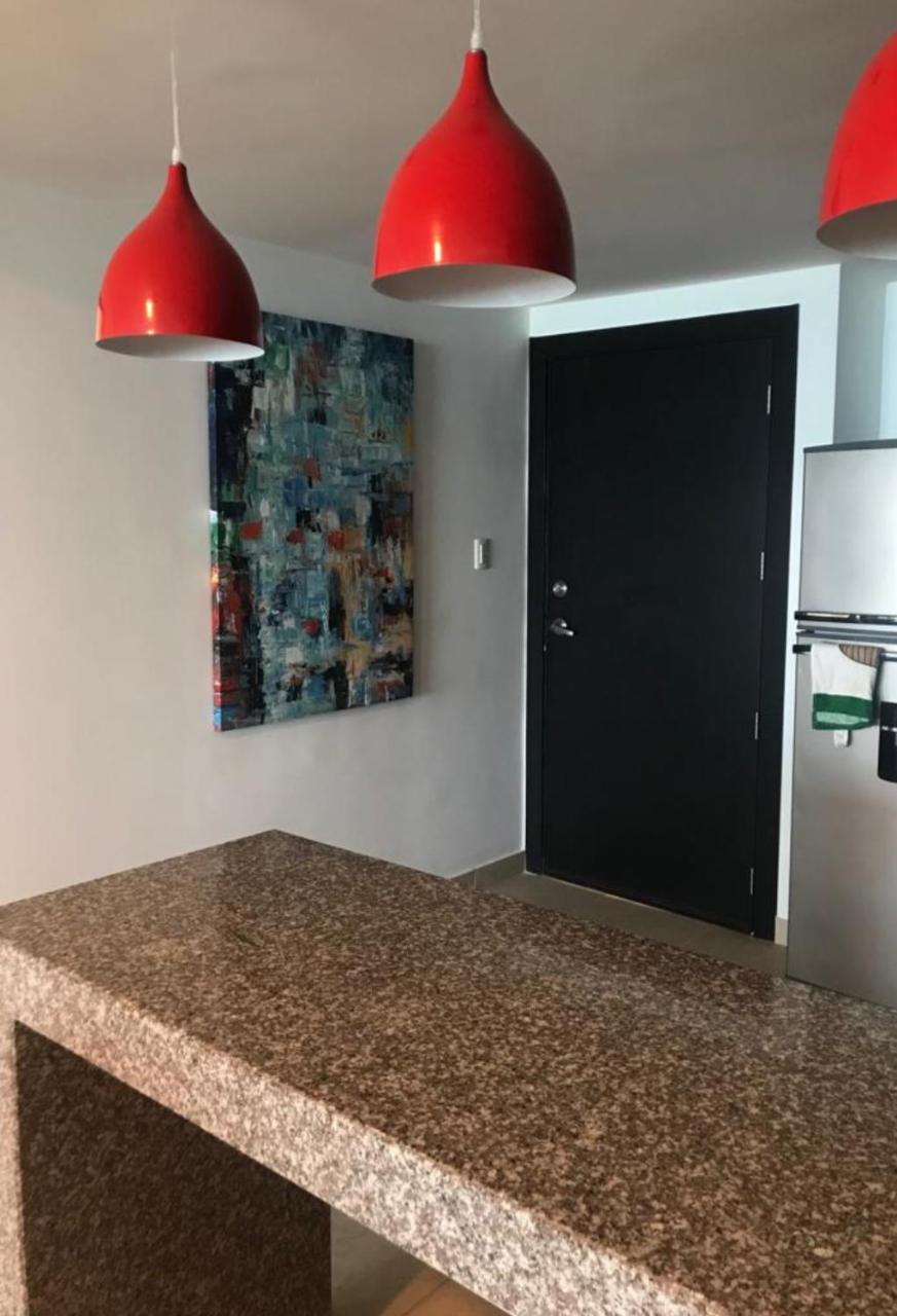 Lindo Departamento Al Pie De Playa Edificio Torre Oceanica Apartman Salinas Kültér fotó