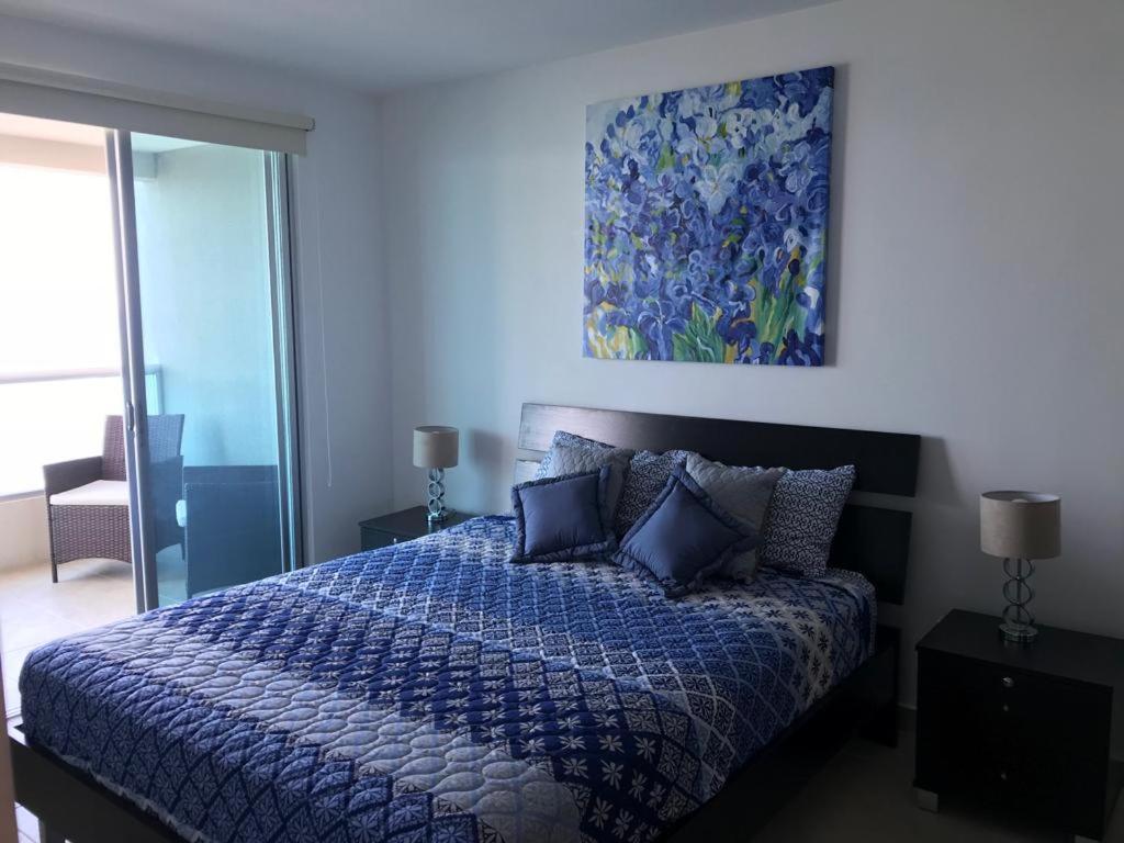 Lindo Departamento Al Pie De Playa Edificio Torre Oceanica Apartman Salinas Kültér fotó