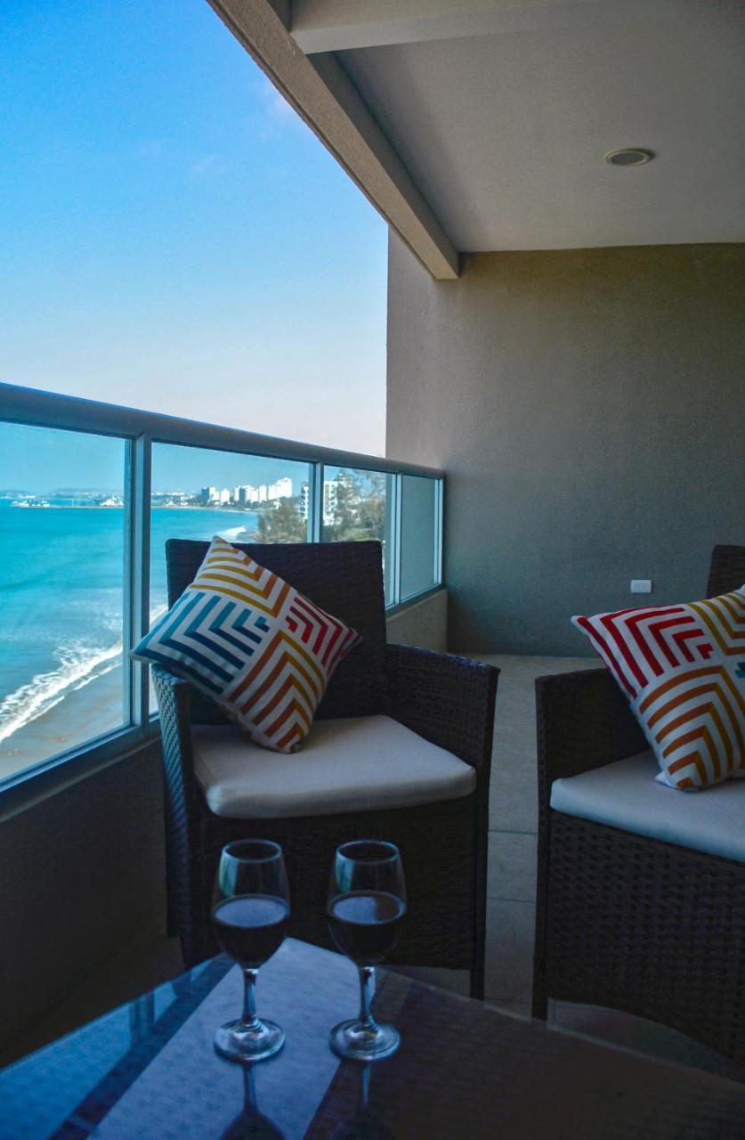 Lindo Departamento Al Pie De Playa Edificio Torre Oceanica Apartman Salinas Kültér fotó
