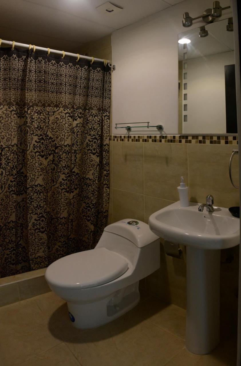 Lindo Departamento Al Pie De Playa Edificio Torre Oceanica Apartman Salinas Kültér fotó
