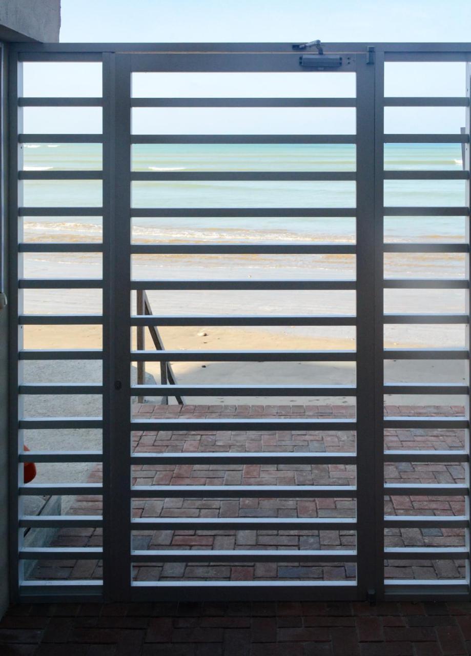 Lindo Departamento Al Pie De Playa Edificio Torre Oceanica Apartman Salinas Kültér fotó