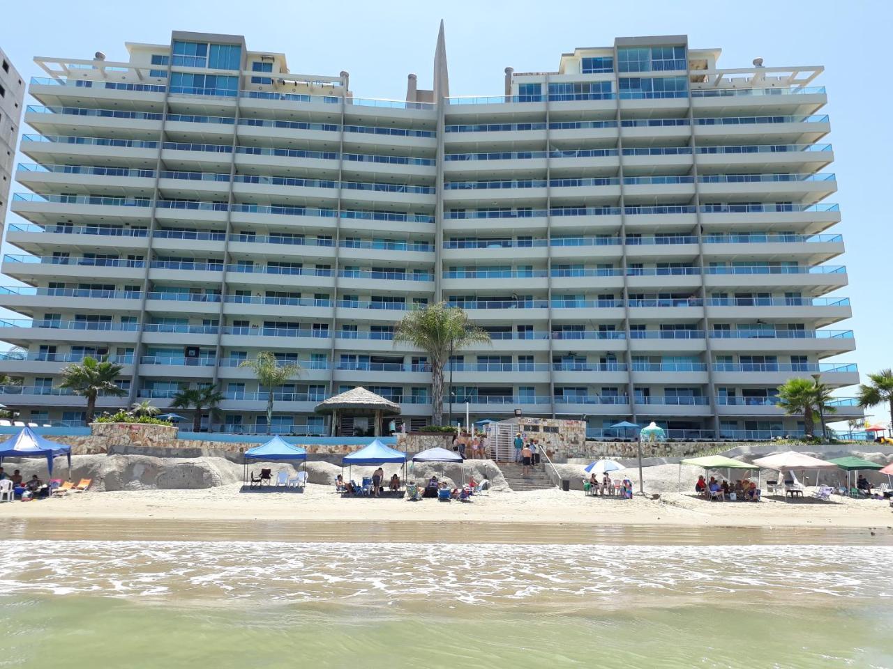 Lindo Departamento Al Pie De Playa Edificio Torre Oceanica Apartman Salinas Kültér fotó